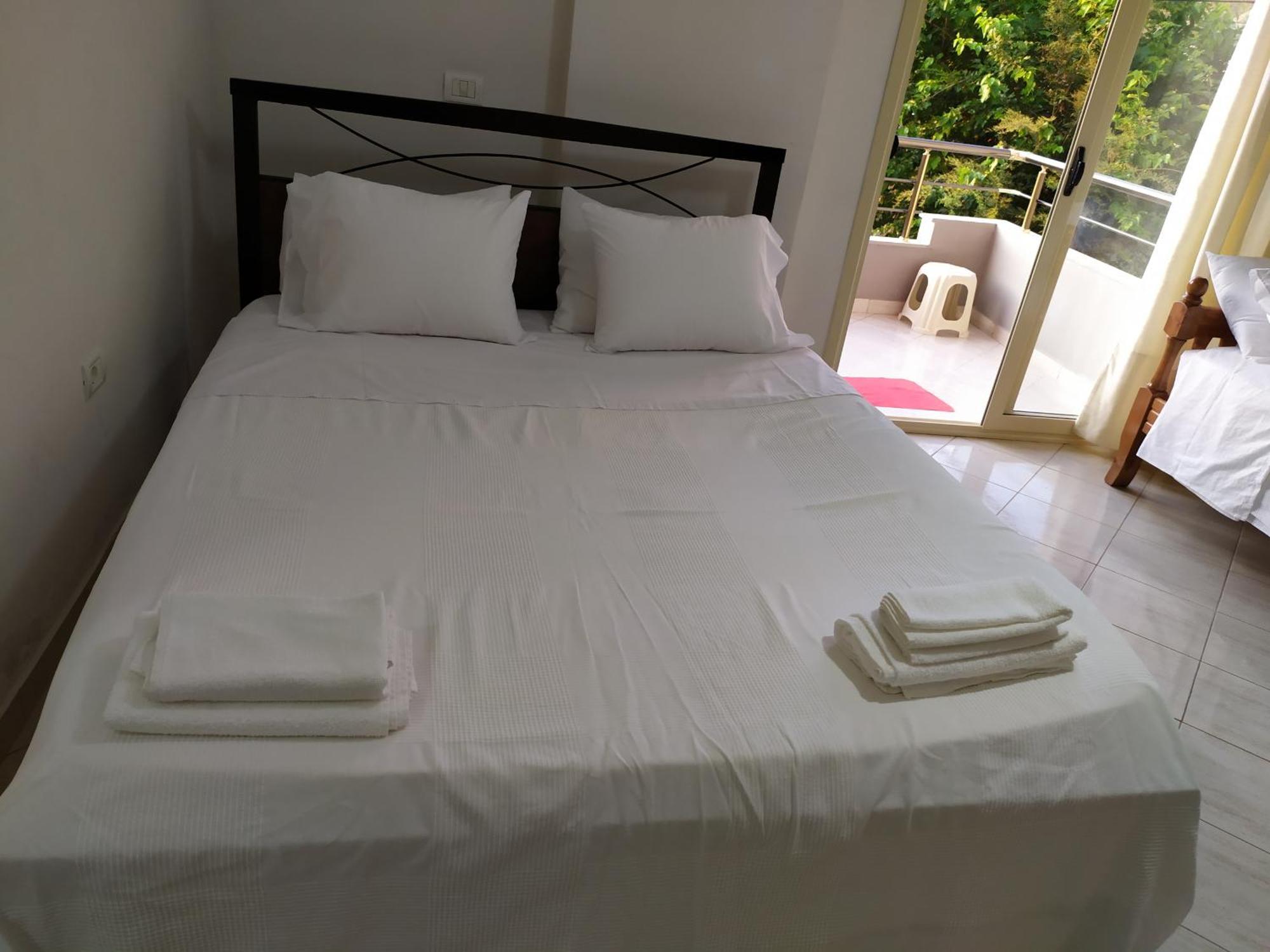 Valbona Apartments Vlorë Extérieur photo
